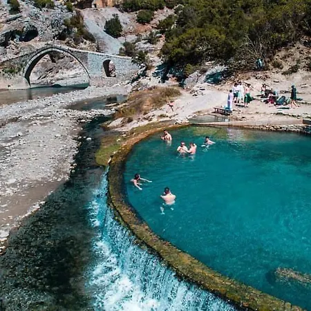 Dhimitrulla Guest-house