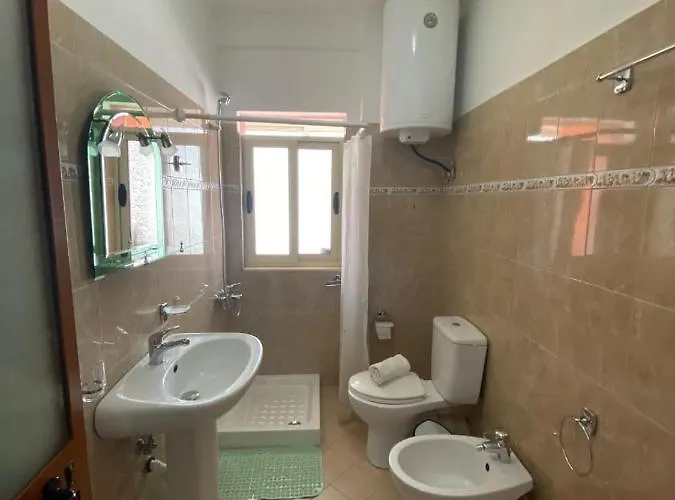 Dhimitrulla Guest-house Apartmán Përmet
